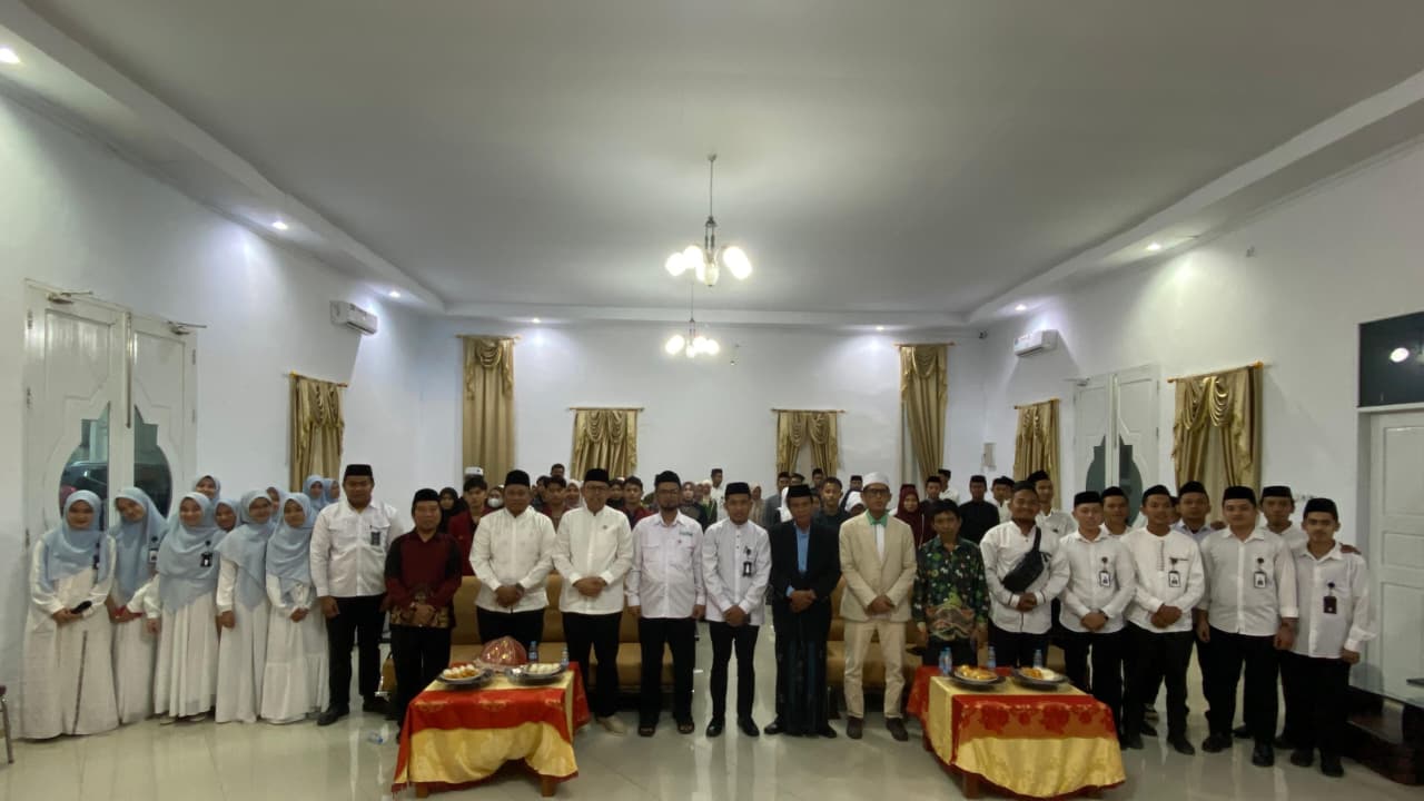 Peserta dan tamu undangan pelantikan HDMI Bone