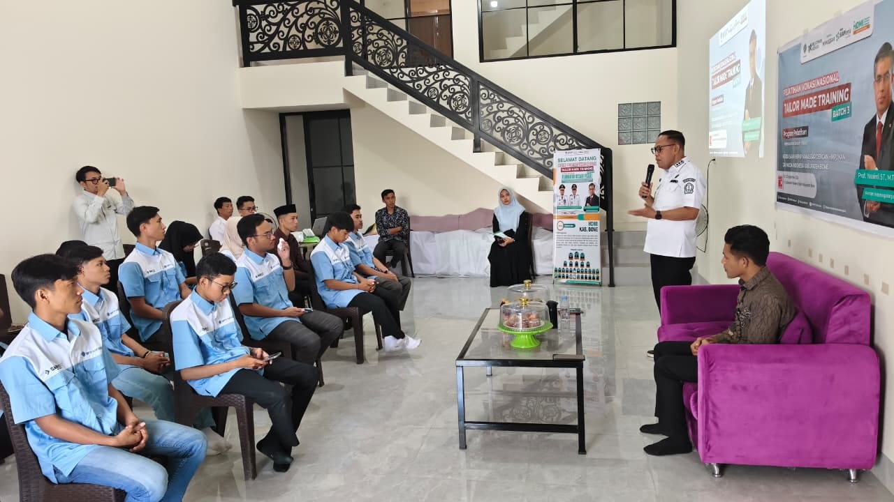 Wakil Bupati Bone membuka Pelatihan Desain Visual kolaborasi HDMI Bone dan BBPVP Makassar