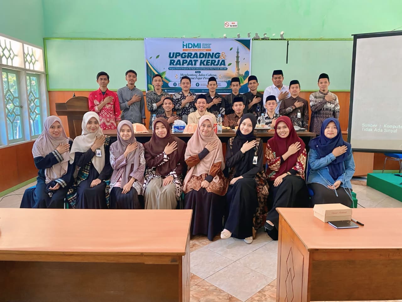 Foto bersama peserta Upgrading dan Rapat Kerja PD HDMI Bone periode 2026-2031